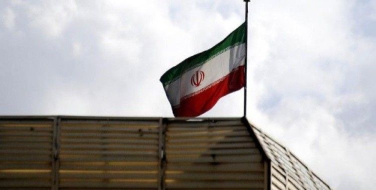 İran'da Sünni din adamından hükümete çağrı