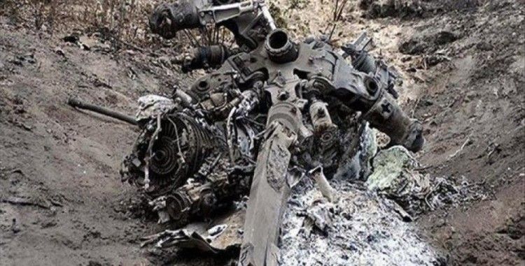Hindistan'da askeri helikopter düştü, 3 ölü