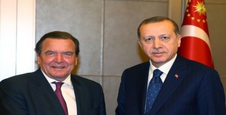 Erdoğan eski Almanya Başbakanı Schröder’i kabul etti