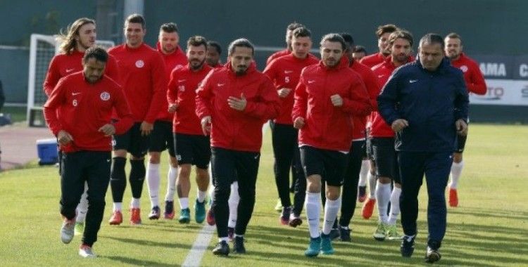 Antalyaspor, Fenerbahçe maçı hazırlıklarını sürdürdü