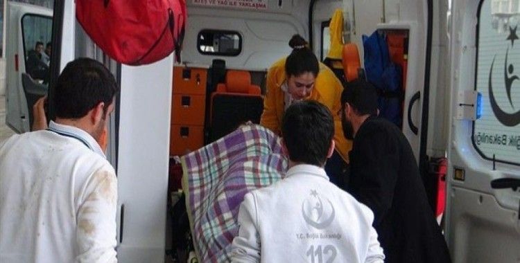 Şanlıurfa'da işçi minibüsü devrildi, 13 yaralı