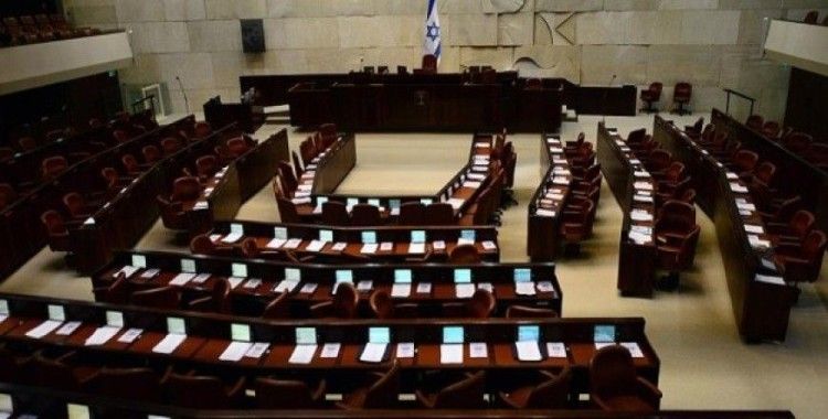 İsrail'de ezan yasası bir kez daha ertelendi