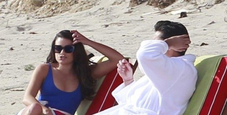 Lea Michele ve John Stamos çekimde