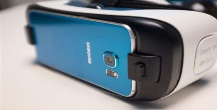 Samsung'dan iki yeni Gear VR gözlük