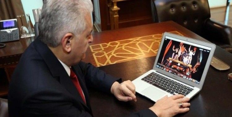 Başbakan Yıldırım, AA'nın "Yılın Fotoğrafları" oylamasına katıldı