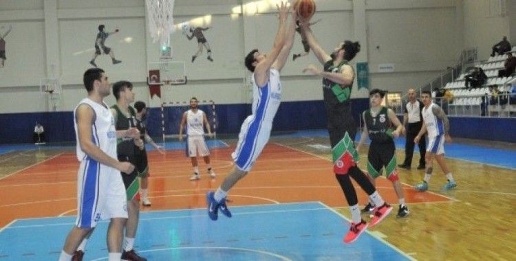 Nilüfer Belediyespor basketbolda galibiyete doymuyor