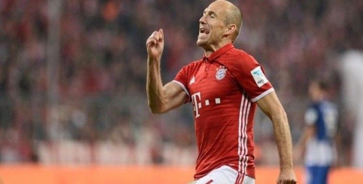 Robben bir yıl daha Bayern Münih'te