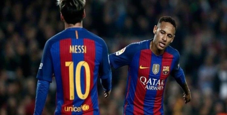 Neymar, Messi'yi geçerek ilk kez zirvede yer aldı