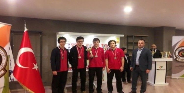 İhlas Koleji Satranç Takımı İstanbul finallerinde