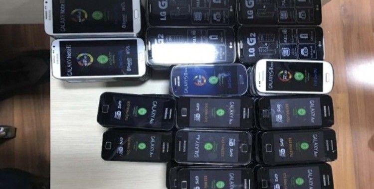 258 adet kaçak akıllı cep telefonu ele geçirildi