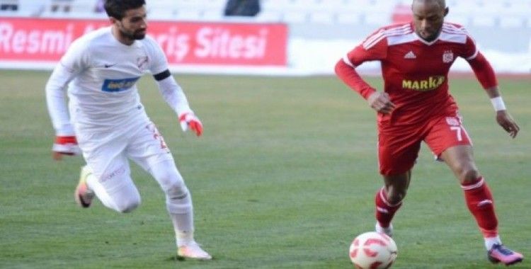 Sivasspor Boluspor’u 3 golle geçti