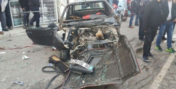 İzmir'de trafik kazası: 6 yaralı