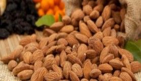 Daha çok badem yemeniz için 10 neden