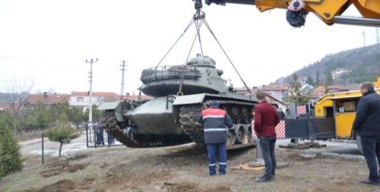 Tarihi tank müzedeki yerini aldı