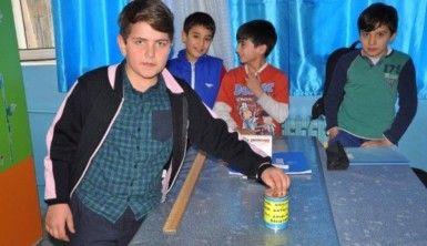 Öğrencilerden sokak hayvanları için kumbara projesi