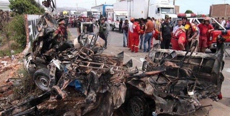 Peru'da trafik kazası, 15 ölü, 9 yaralı