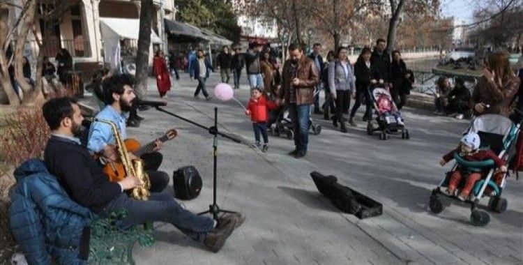 Sokak müzisyenleri Eskişehir’de özgürlük istiyor