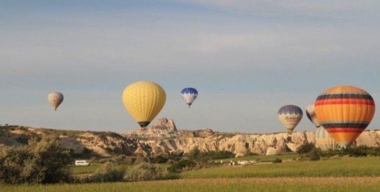 Kapadokya'da balonlar sert iniş yaptı 49 yaralı