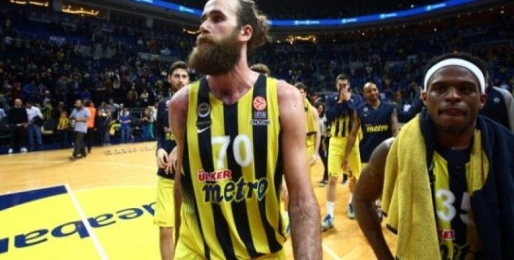 Fenerbahçe'de oynuyorsanız kazanmak zorundasınız