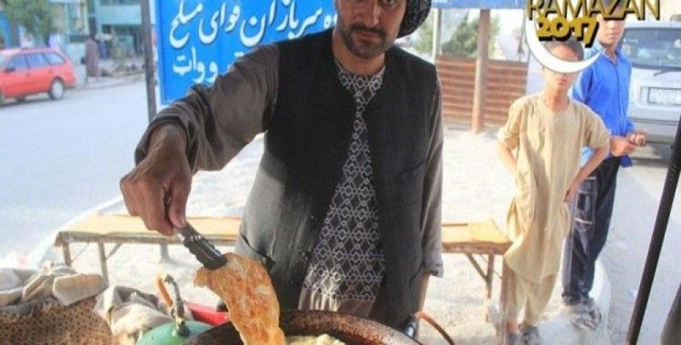 Afganistan'da iftar sofralarının vazgeçilmezi 'Bulani'