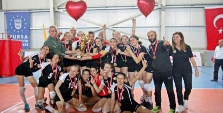 ​VakıfBank takımları Türkiye şampiyonu oldu