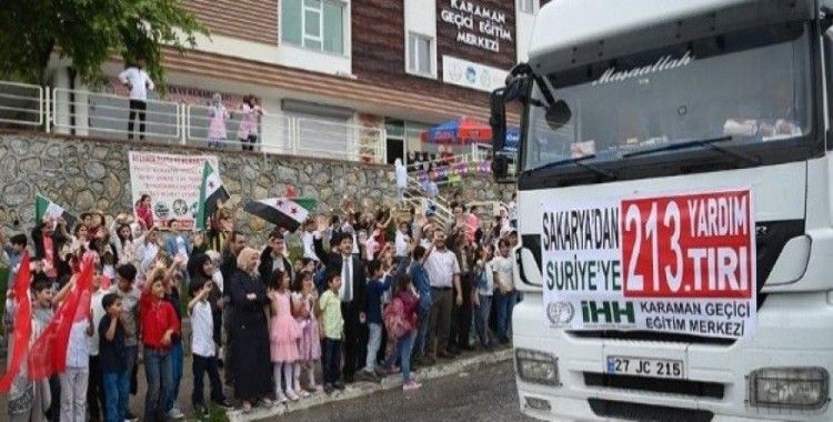 Suriyeli öğrencilerden ülkelerine insani yardım