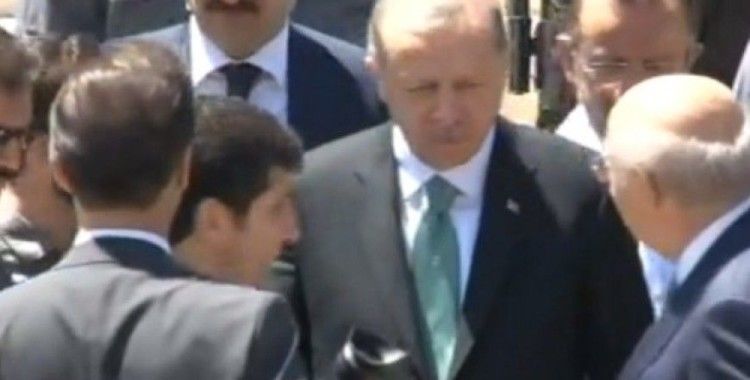 Erdoğan, cuma namazını Marmara İlahiyat Camii'nde kıldı