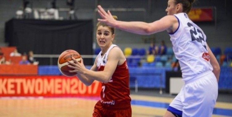 A Milli Kadın Basketbol Takımı çeyrek finali garantiledi