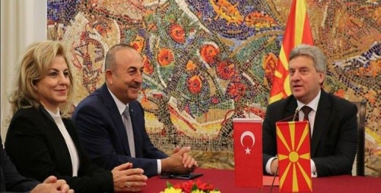 Çavuşoğlu, Makedonya Cumhurbaşkanı İvanov ile görüştü