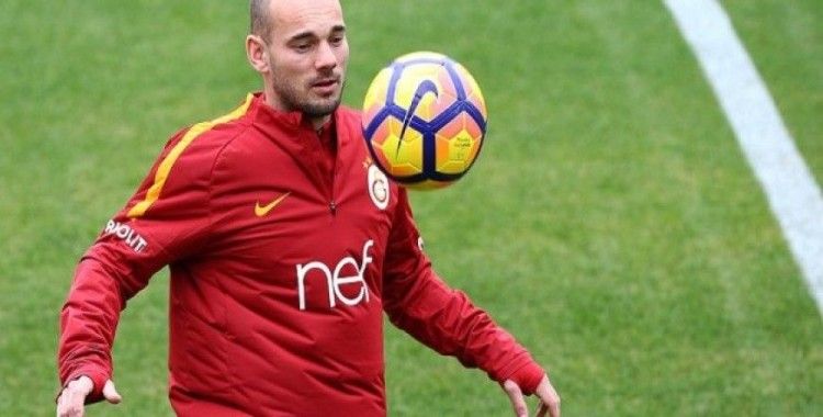 Sneijder, Galatasaray'da antrenmanlara başlıyor