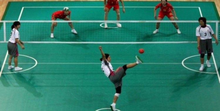 Az bilinen spor dalları