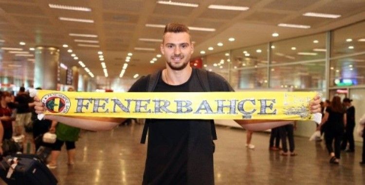 Fenerbahçe'nin yeni transferi Guduric İstanbul'da