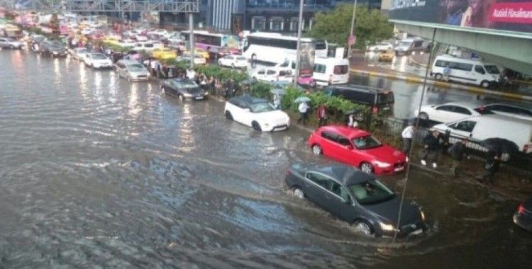 İstanbul'da metrekareye 65 kilogram yağış düştü