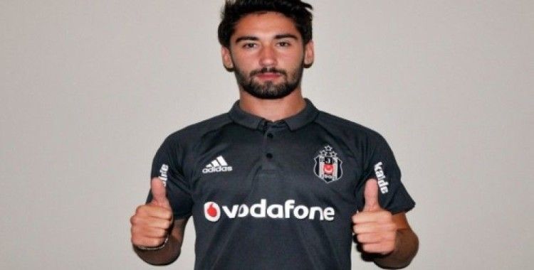 Beşiktaş formasını giydi