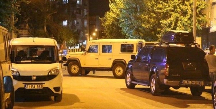 Diyarbakır'da ilçe emniyet müdürlüğüne saldırı