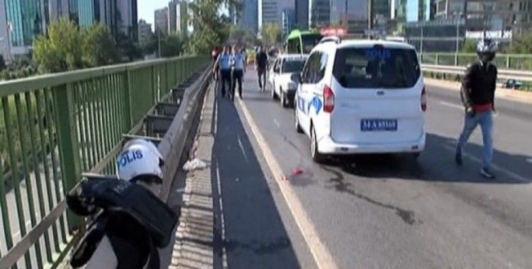 İstanbul’da polis kaza yaptı, 2 yaralı