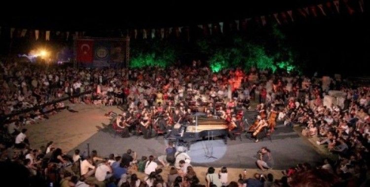 3 bin yıllık antik kentte İdil Biret Konseri