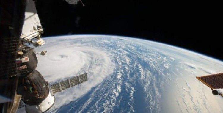 Süper tayfun uzaydan böyle görüntülendi