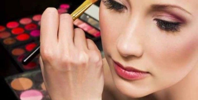 Kozmetik alerjisi neden kaynaklanır?