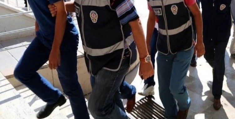 İzmir'de Fetö/Pdy operasyonu, 10 gözaltı