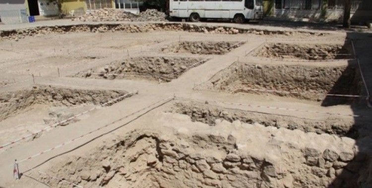 3 bin yıl öncesine ait altyapı tesisatı bulundu