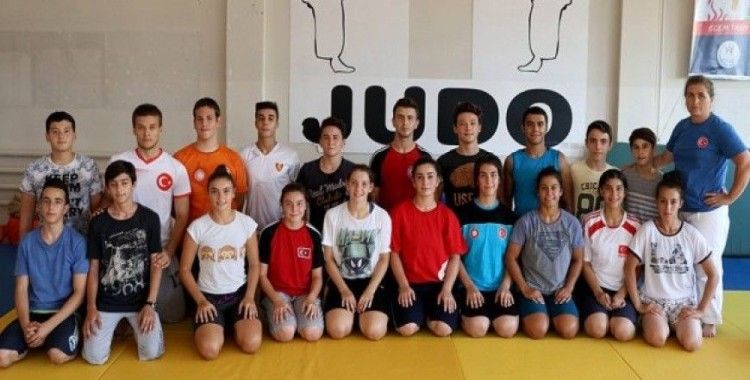 Genç judocular 2020 Tokyo Olimpiyatları'nı hedefliyor