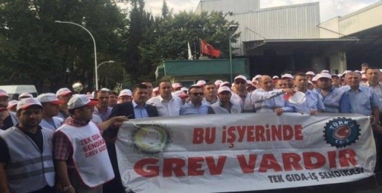 Bursa'da meşrubat fabrikasında grev