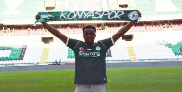 Atiker Konyaspor’a Gabonlu forvet 