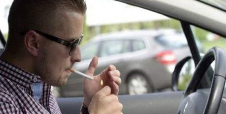 Özel araçta sigara içmek yasaklanıyor