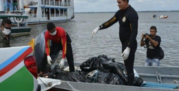 Brezilya'da tekne battı, 22 ölü
