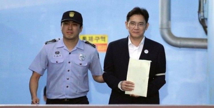 Samsung'un veliahdı 5 yıl hapis cezasına çarptırıldı