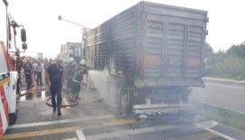 Tırın lastikleri alev alev yandı, D-100’de trafik durdu