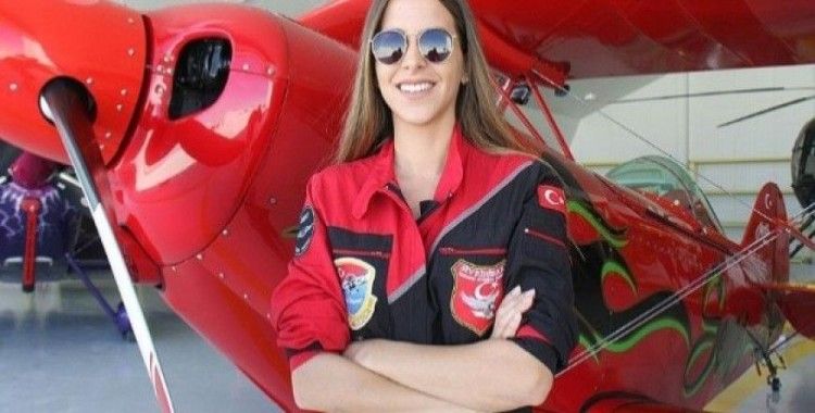 Türkiye'nin kadın akrobasi pilotunun hedefi yurt dışı