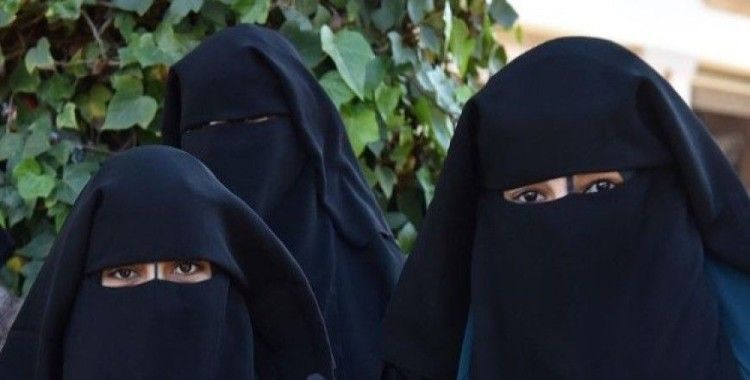 Avustralya'da İslam karşıtı senatör burka yasağı istedi
